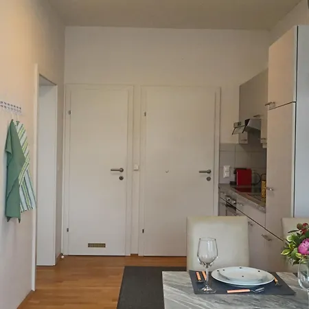 Mit 2 Schlafzimmern 아파트 *